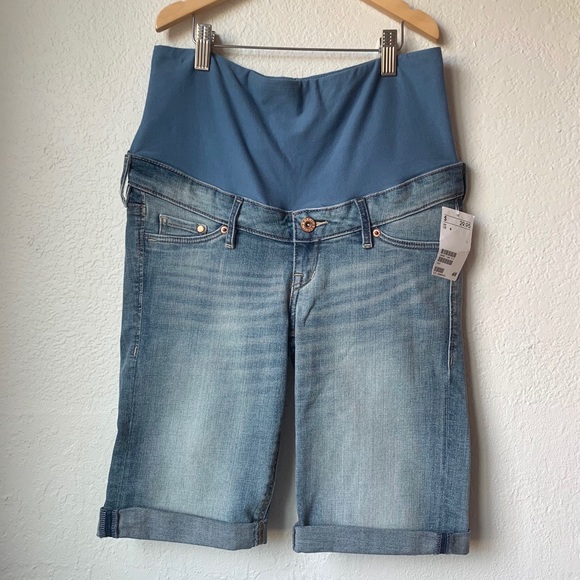 H&M Pants - NWT H&M Maternity “Mama Shorts” Light Wash Denim